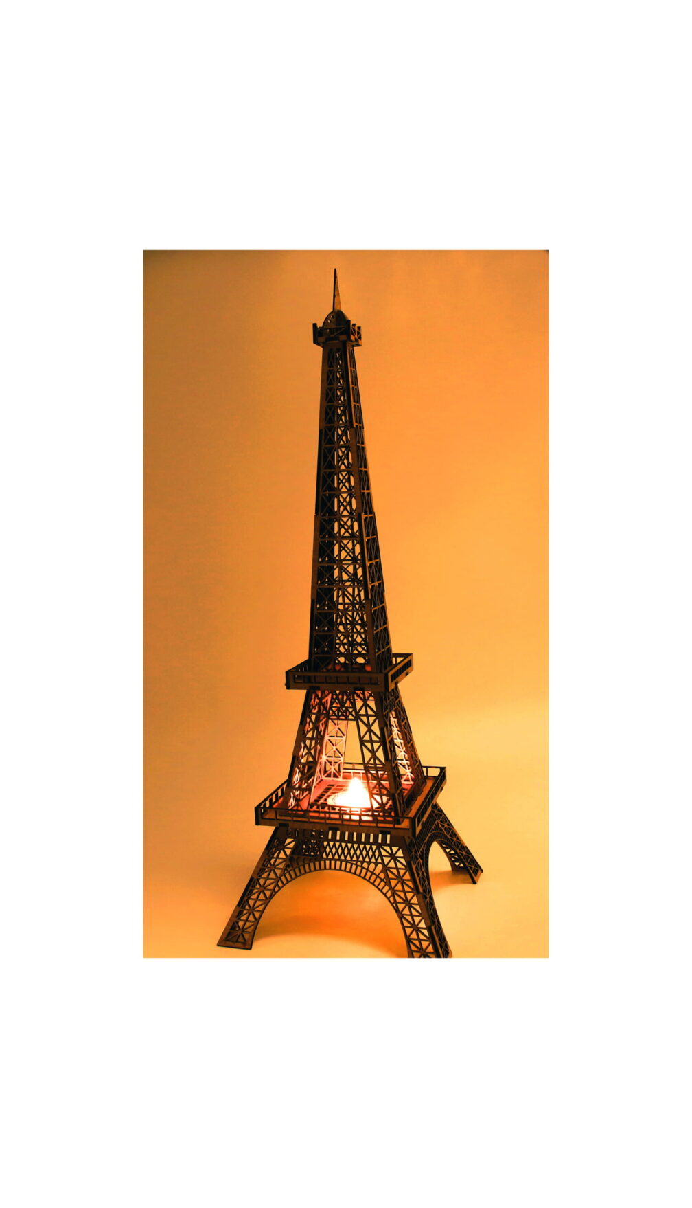 Turn Eiffel lampa